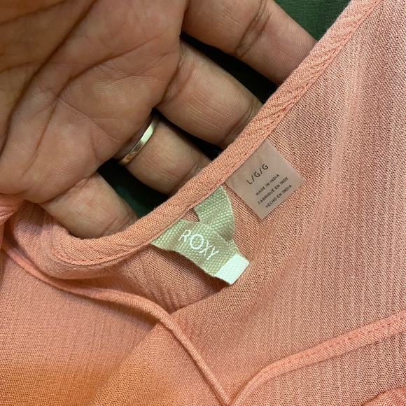Roxy Tops - Picture 2 of 6